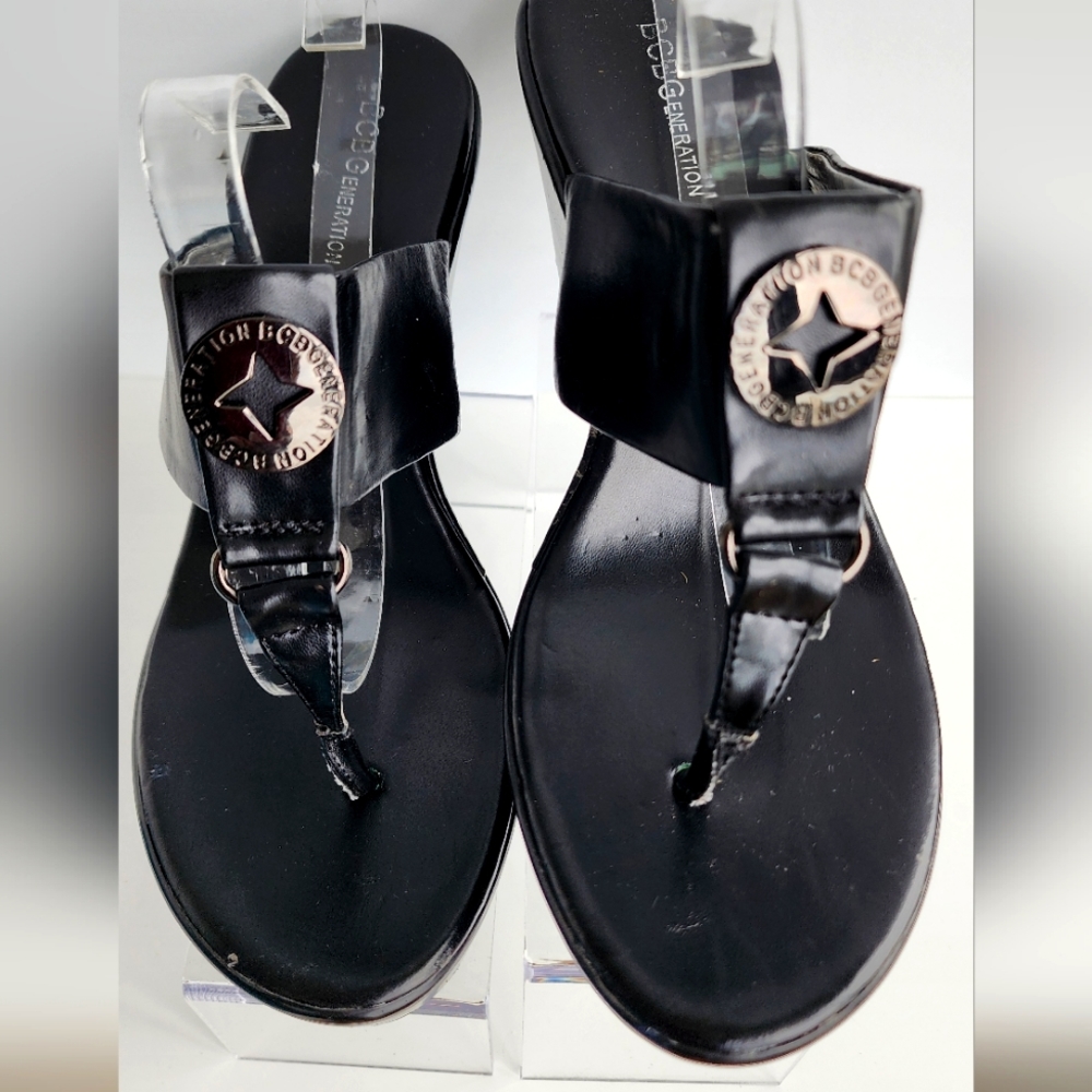 BCBGeneration Thong Logo Platform Wedge Sandals | Black | Sz 10